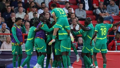 أسود التيرانجا تفترس الأسود الثلاثة.. السنغال تحقق الفوز الأفريقي الأول على إنجلترا 