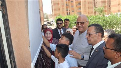 افتتاح مخبز نصف آلي جديدًا لخدمة قاطني الإسكان الاجتماعي بالخانكة 