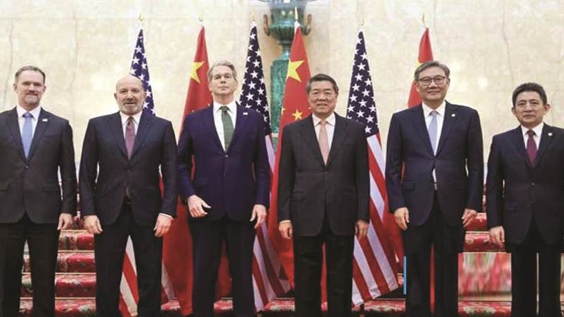 صورة للوفدين الصيني