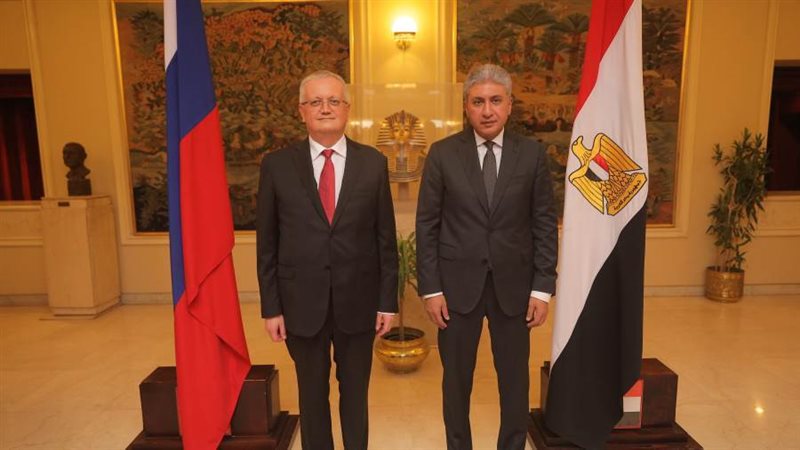 خلال حضور وزير السياحة