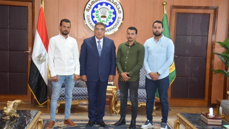 أسرة البطل خالد عبد