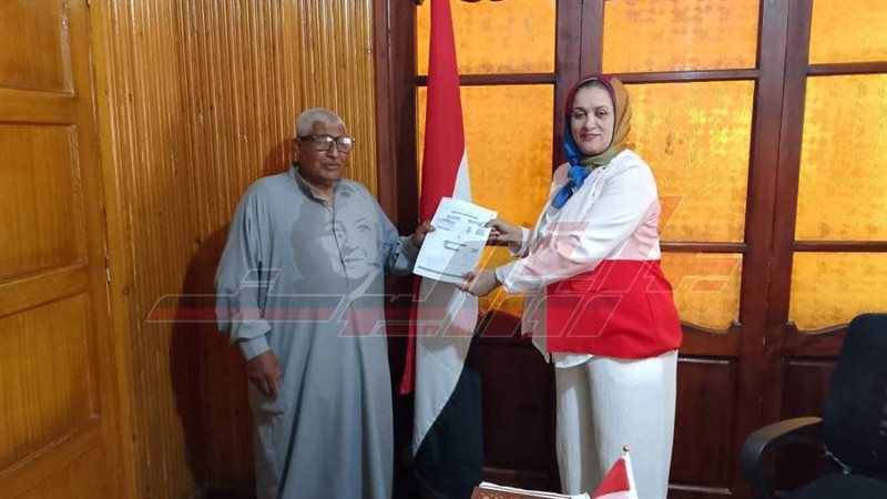 تسليم نماذج 8