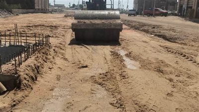 بالصور.. محافظ الغربية يتابع أعمال تغطية ورصف مصرف الزهار