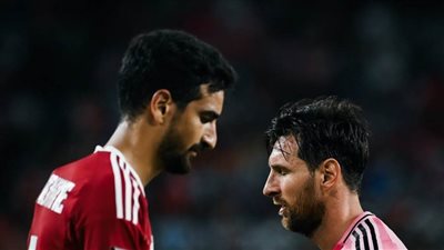 أمير هشام: يوسف يُحفز لاعبي الأهلي قبل مواجهة بالميراس.. وبن شرقي ملتزم بقرارات ريبيرو