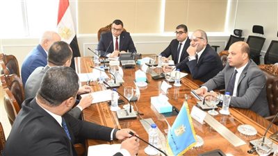 وزيرالإسكان يلتقى ممثل شركة استادات للاستثمار الرياضي لمناقشة مجالات التعاون المشترك