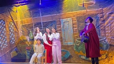 بحضور أسر الصحفيين.. عروض مسرح الطفل بقصر الأنفوشي كاملة العدد 