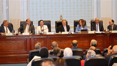 وزيرة التنمية المحلية تستعرض جهود تنفيذ منظومة المخلفات الصلبة