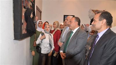 بمشاركة طلاب الجامعة وذوي الهمم.. محافظ أسيوط يفتتح معرض 