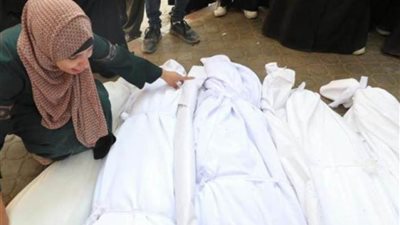 استُشهاد وإصابة 27 فلسطينيا بينهم طفل في قصف إسرائيلي بوسط غزة