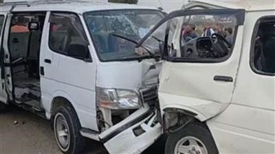 مصرع وإصابة 9 أشخاص إثر تصادم سيارة ميكروباص بسيارة تريلا في الشرقية 