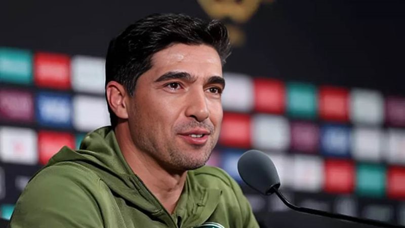 أبيل فيريرا المدير