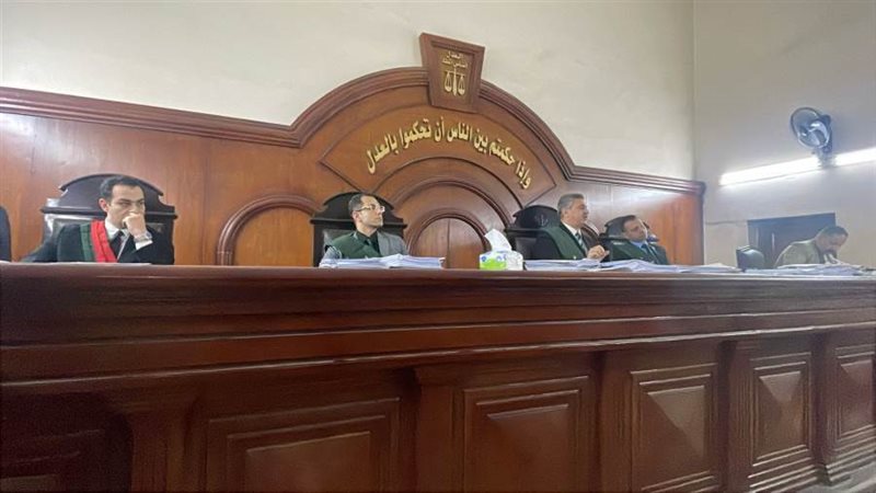 منصة المحكمة