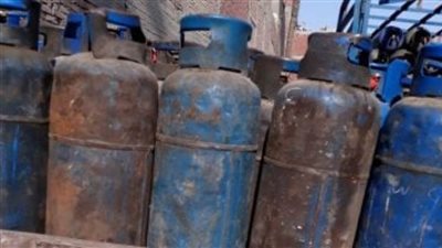 ضبط مصنع تعبئة تصرف في 236 أسطوانة غاز منزلي بالغربية