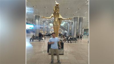 وصول المدير الفني لمنتخب مصر للمصارعة الحرة 