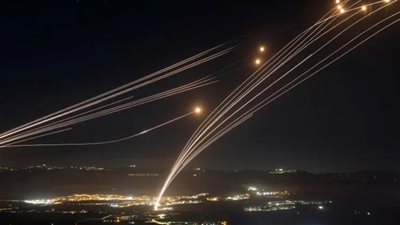 مسؤول استخباراتي إسرائيلي سابق يحذر: إنهاء الهجمات على إيران قد يسرّع وصولها للنووي