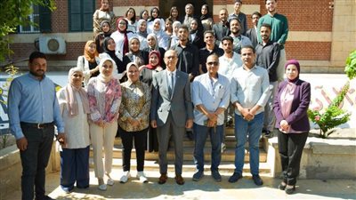 رئيس جامعة أسيوط يفاجئ طلاب قسم إعلام أسيوط بزيارة داعمة خلال تحكيم مشروعات التخرج
