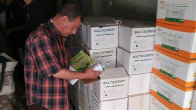  بالصور.. ضبط 3047 عبوة أدوية بيطرية داخل مخزن غير مرخص بالغربية