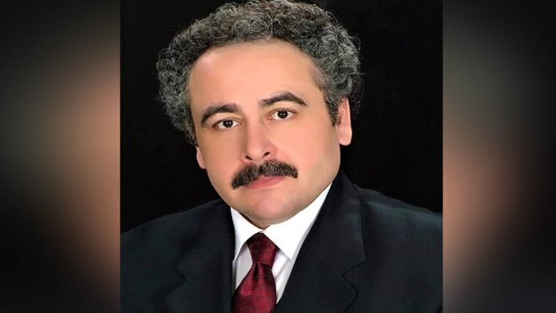 الشاعر والمفكر الكبير