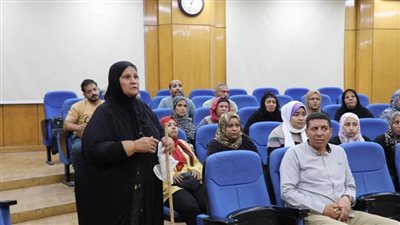 إخلاء عمارة آيلة للسقوط.. ومحافظ المنيا يوجه بتوفير سكن بديل للمتضررين