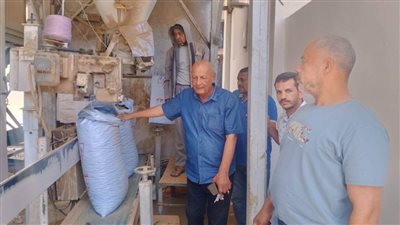وكيل وزارة الزراعة بأسيوط يتفقد مصانع الأعلاف بعرب العوامر