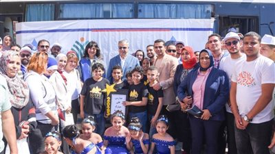 محافظ الإسكندرية ورئيس الأمانة العامة للتحالف الوطني يطلقان فعاليات القافلة التنموية الشاملة بمدرسة أرض العوايد بحي شرق