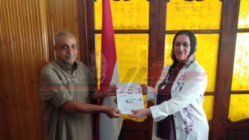 تسليم نماذج 8