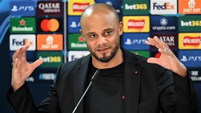 كومباني يسخر من ظروف المونديال في أمريكا 