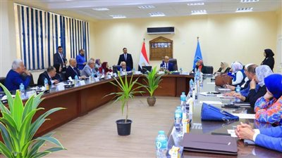 مجلس جامعة دمنهور: يمنح الدرجات العلمية لـ17 باحث ماجستير و6 دكتوراه