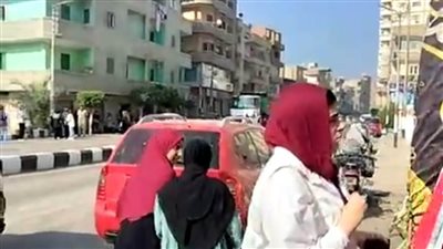 طلاب الثانوية العامة بالشرقية يتوافدون على اللجان لأداء امتحاني الفيزياء والتاريخ 