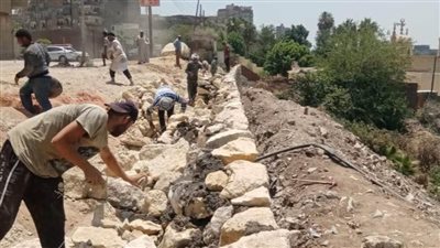 بالصور.. محافظ الغربية يتابع أعمال تطوير كورنيش كفرالزيات