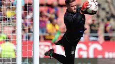 مانشستر يونايتد وتشيلسي يتنافسان لرفع الضغط المالي عن برشلونة من أجل شتيجن