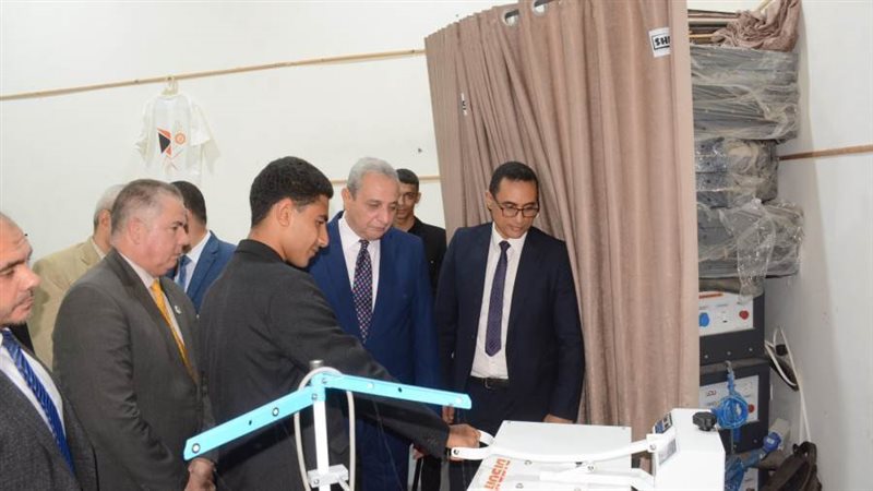 محافظ الغربية خلال