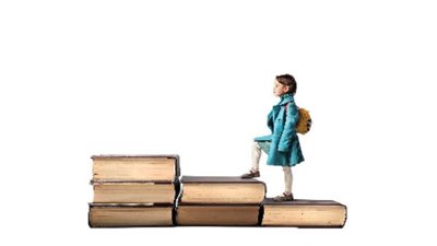 تطوير مناهج التعليم أولوية لبناء الإنسان