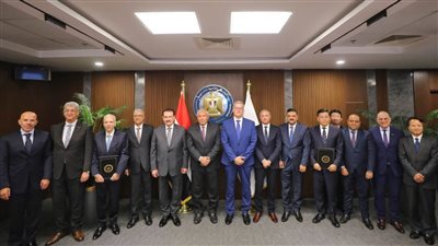  توقيع العقود النهائية لبدء تنفيذ مجمع إنتاج حامض الفسفوريك بالوادي الجديد