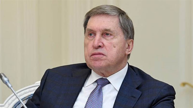 يوري أوشاكوف مساعد