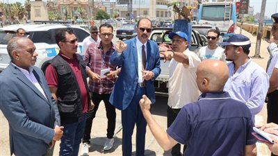 محافظ سوهاج يتفقد أعمال مشروع إنشاء كوبري الكورنيش الغربي