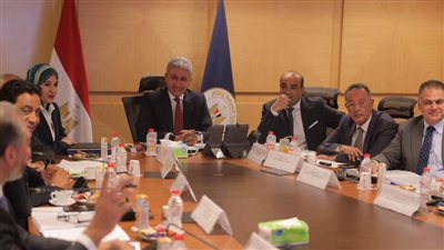 وزير السياحة يترأس اجتماع الأعلى للآثار