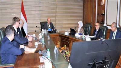 وزير الطيران يلتقي وفد المنظمة الدولية للهجرة