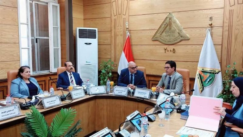 مجلس جامعة بنها