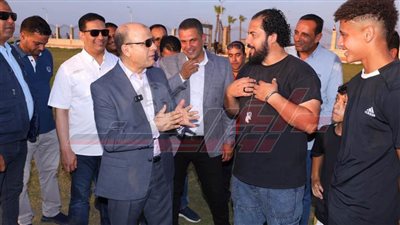 عبدالمعطي: يتفقد ملعب كرة القدم بمصيف بلطيم 