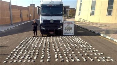 إحباط محاولة جلب كميات كبيرة من أقراص الكبتاجون المخدرة تمهيدًا لتهريبها لإحدى الدول 