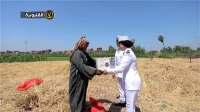 بالصور.. وزارة الداخلية تشارك المواطنين احتفالاتهم بذكرى ثورة 30 يونيو