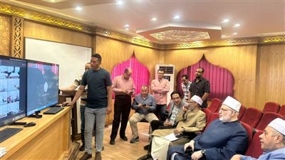 وكيل الأزهر ورئيس قطاع المعاهد الأزهرية يتابعان امتحانات الثانوية من غرفة العمليات