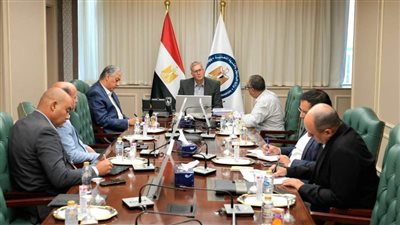 وزير البترول يتابع إجراءات العثور على المفقودين بحادث البارج البحري والتعامل مع تداعياته وفق خطط الطوارئ