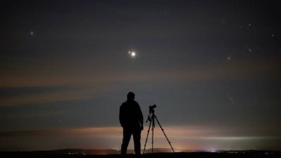 عطارد يتألق في السماء الليلة.. وفرصة مميزة لرصده بالعين المجردة