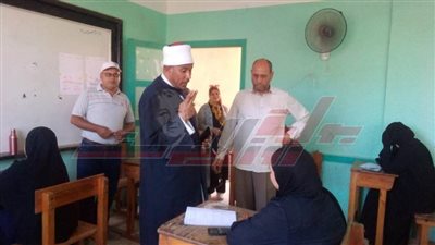شهاوي يتفقد امتحان الرياضيات التطبيقية للثانوية الأزهرية من لجان سيدي سالم