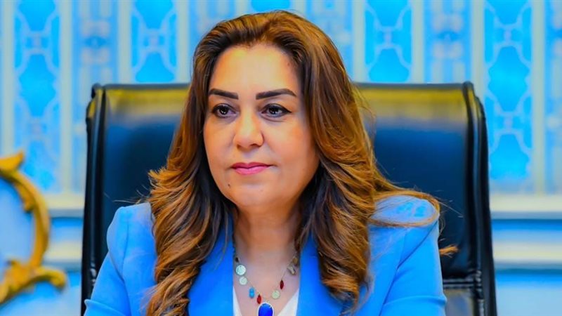 الدكتورة منال عوض