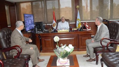 محافظ الغربية يناقش ضبط منظومة الكهرباء ومحاربة سرقات التيار الكهربائي