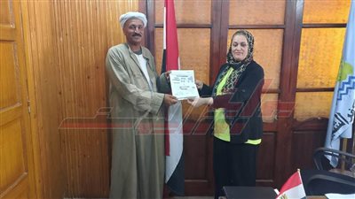 رئيسة مدينة بيلا تسلم نماذج 8 للتصالح في مخالفات البناء 