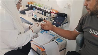 تخصيص عيادة طبية متنقلة لخدمة المصطافين على شاطئ إدكو بالبحيرة